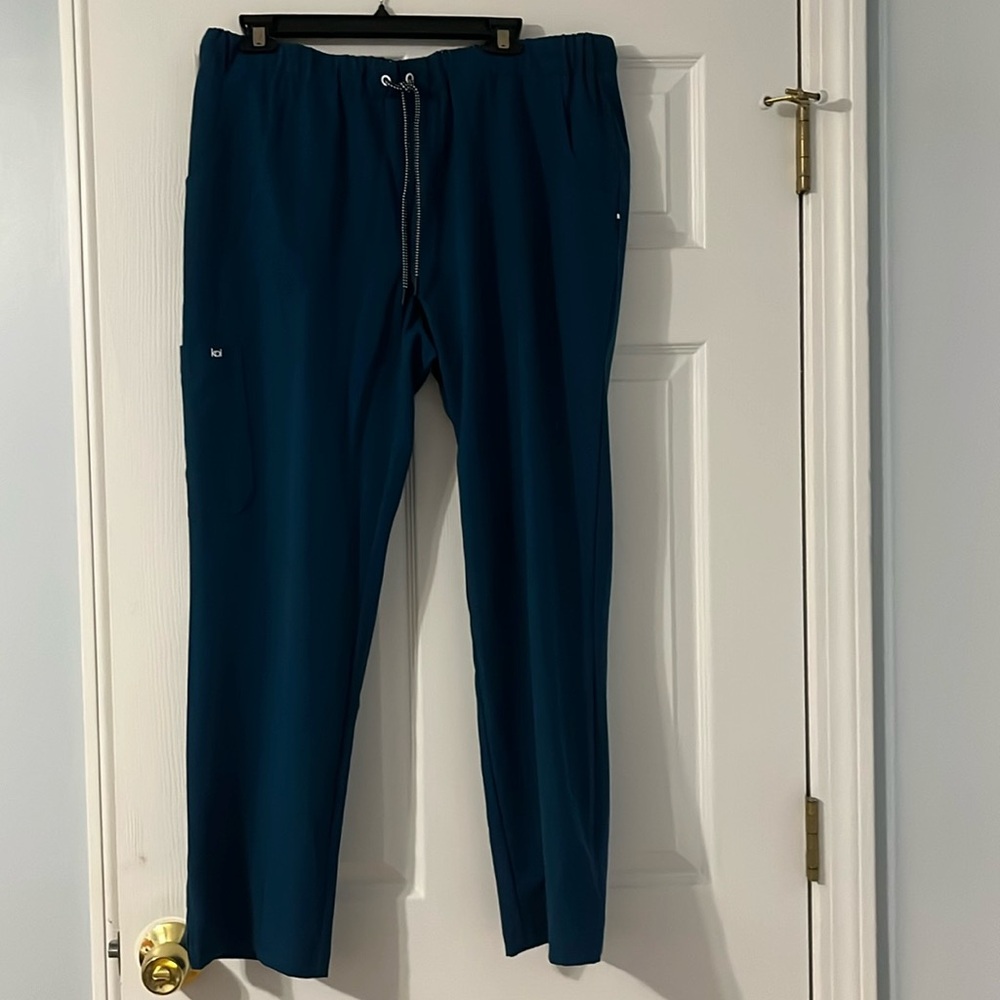 Koi scrub pants (never been worn!)